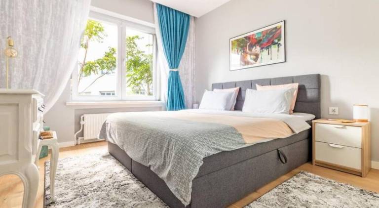 European heart 2-bedroom flat. in Brussels