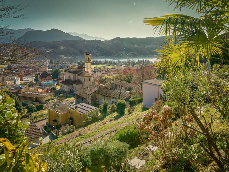 Ferienwohnung mit Hund inAgno TI, Caslano Luganersee f&uuml;r max. 4 Personen