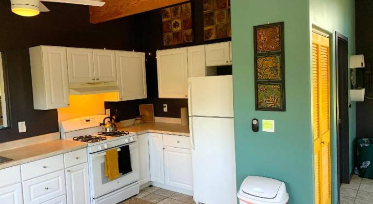Charming vacation home | Pets allowed — photo 5