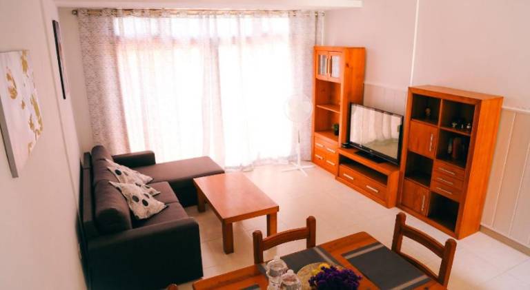Rental apartment with pool — photo 2
