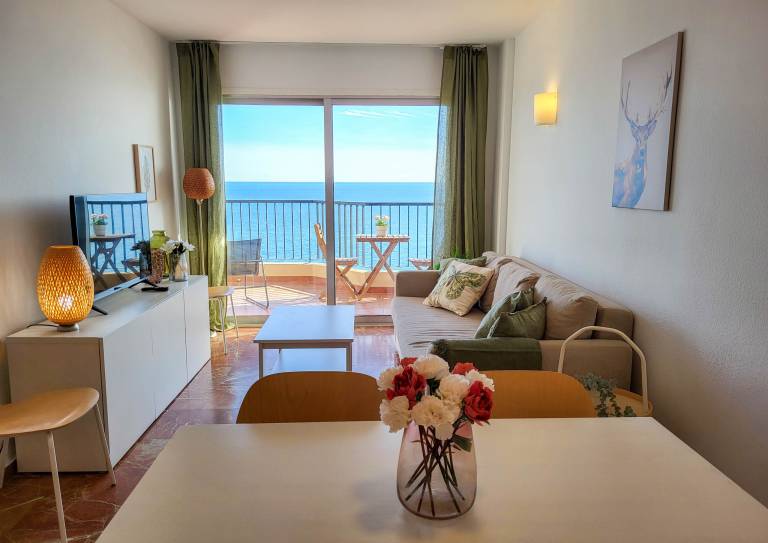 Ref: 236 Beachfront apartment with wonderful seaviews and pool in Carvajal — photo 3
