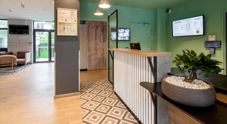 B&B HOTEL Paris Meudon Velizy — photo 4
