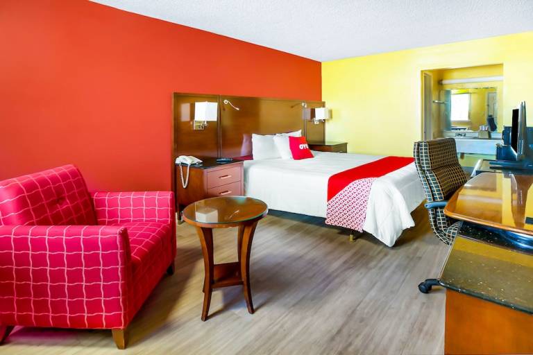 Motel  Byram