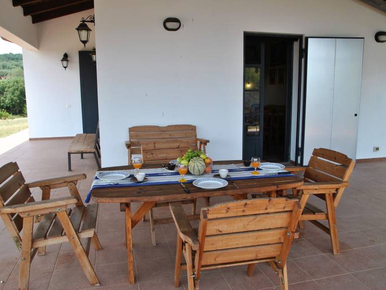 Holiday apartment with garden, terrace & pool — photo 5