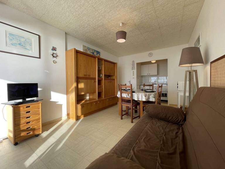 Apartment with 1 room for 4 persons — photo 3