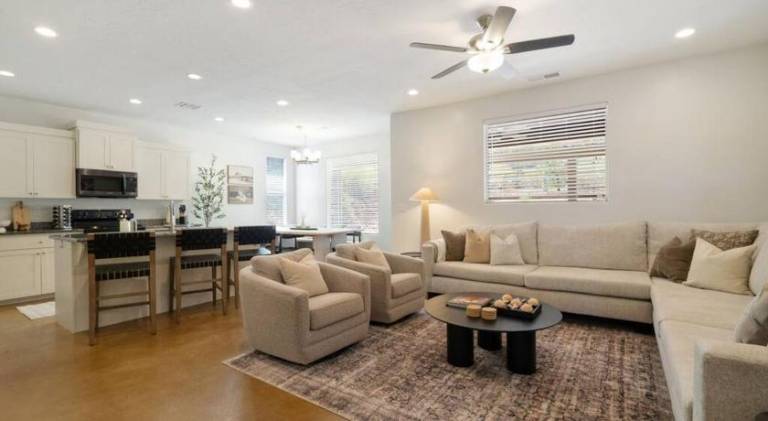House with jacuzzi | Pet-friendly — photo 4