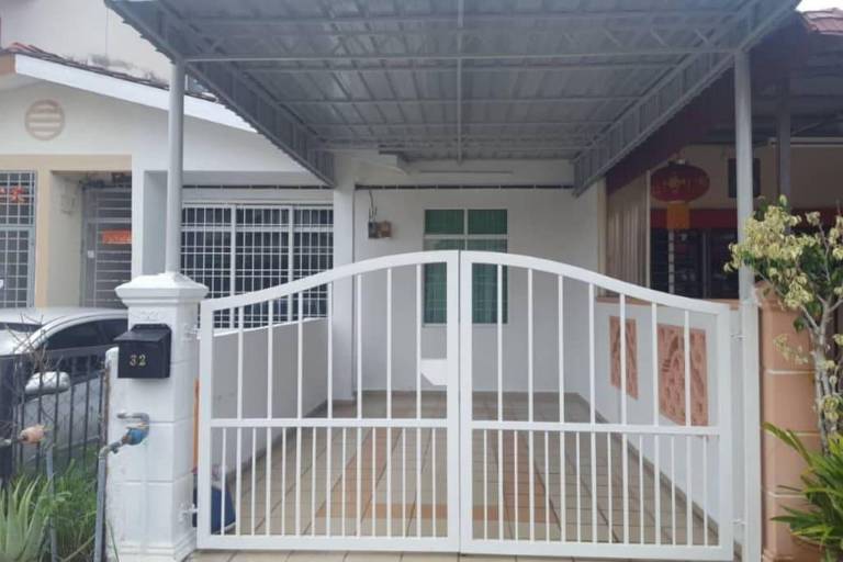 House  Batu Berendam
