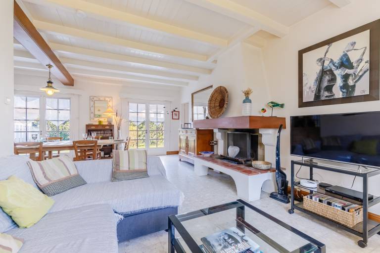 Family-friendly lovely house with patio & garden | Close to the beach | Pets are welcome — photo 2