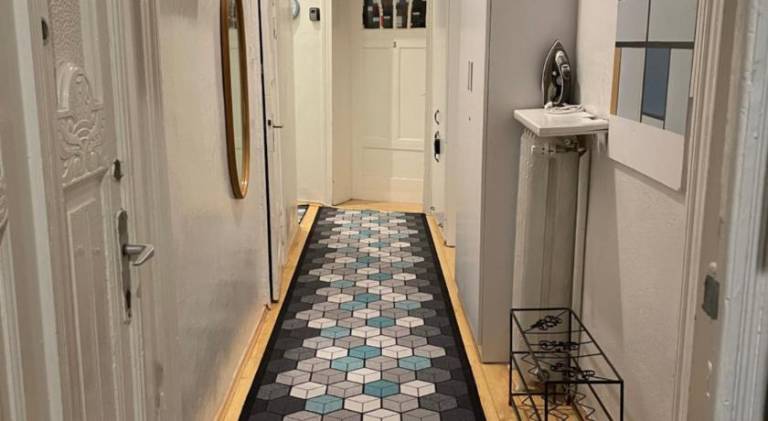 Apartment with patio — photo 5