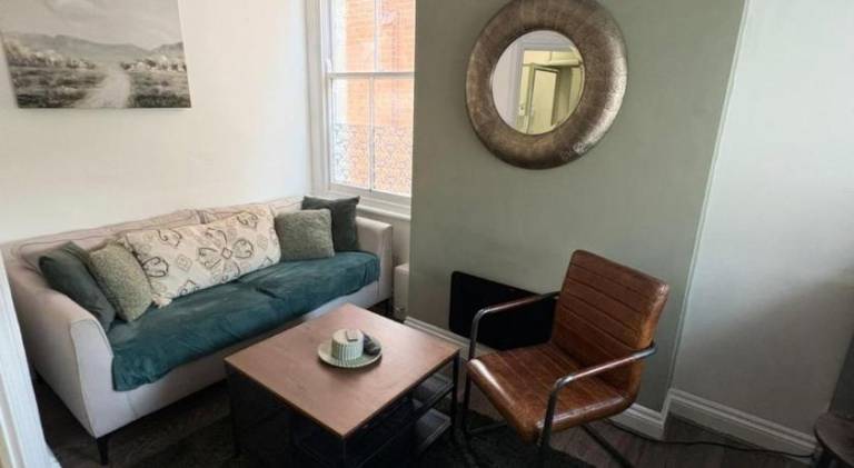 Rental apartment with 1 room for 2 persons in Coventry