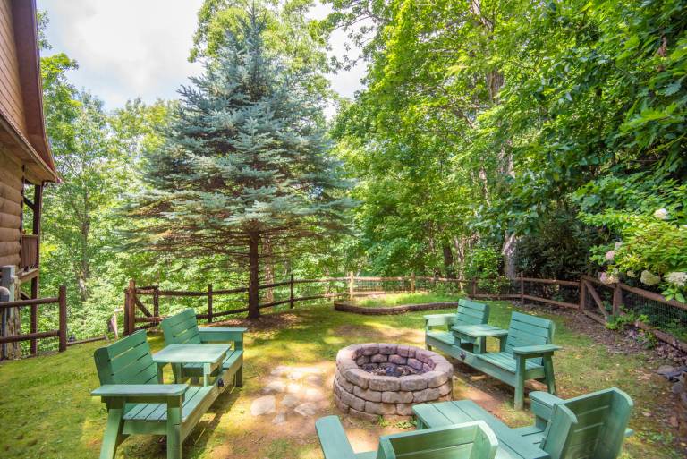 Privacy Pool Table FIRE PIT & Location