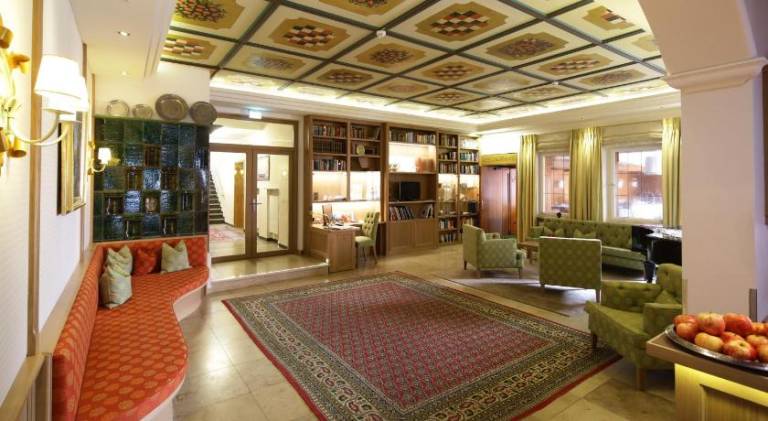 Bayerischer Hof — photo 2
