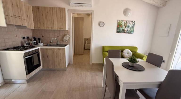 Apartment with terrace & garden — photo 5