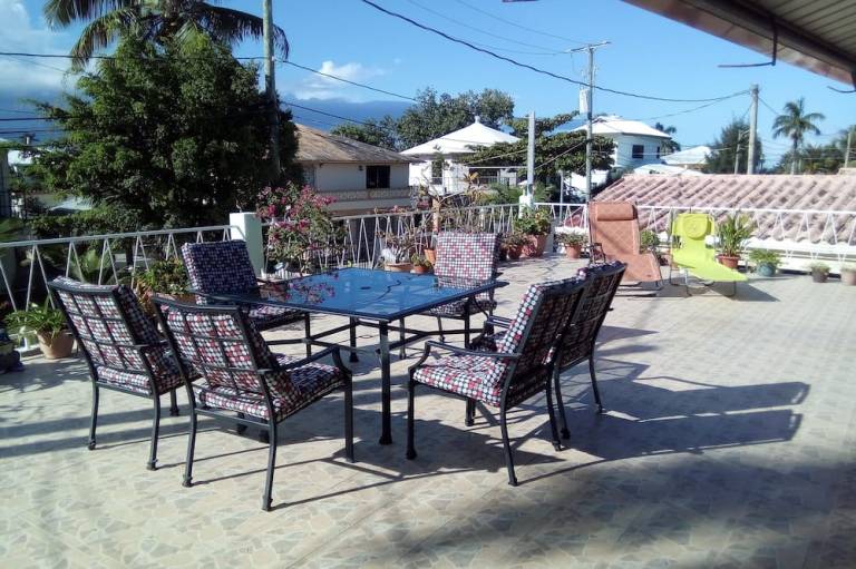 The Red Hut Inn