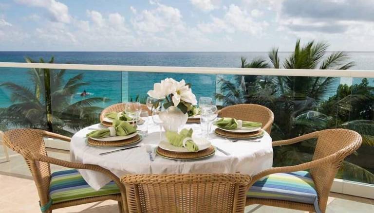 Condo Maxwell Coast