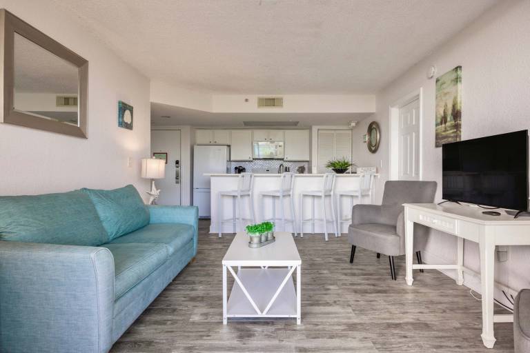 Tortuga Suite Sparkling Pool Hot Tub in Key West, FL