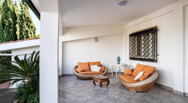 Villa with 2 rooms for 6 persons — photo 3