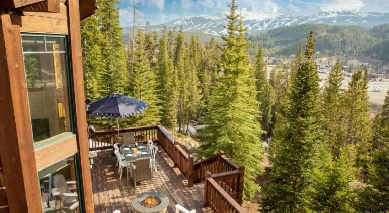 Zendo by AvantStay Serene Mountain Abode w Hot Tub Views in Breckenridge, CO