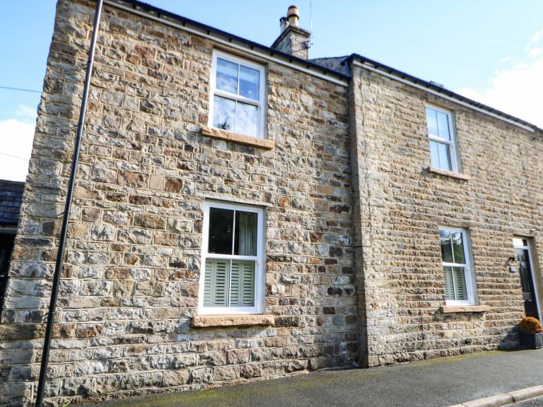 Family-friendly lovely cottage with yard & terrace | Pets allowed — photo 2