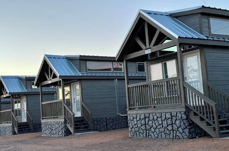 Luxury Tiny Homes - Deluxe King Room in Page, AZ