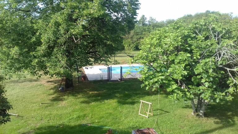 Gite with patio, garden & private pool — photo 3
