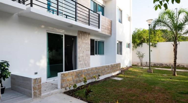 Apartment with jacuzzi & pool — photo 4