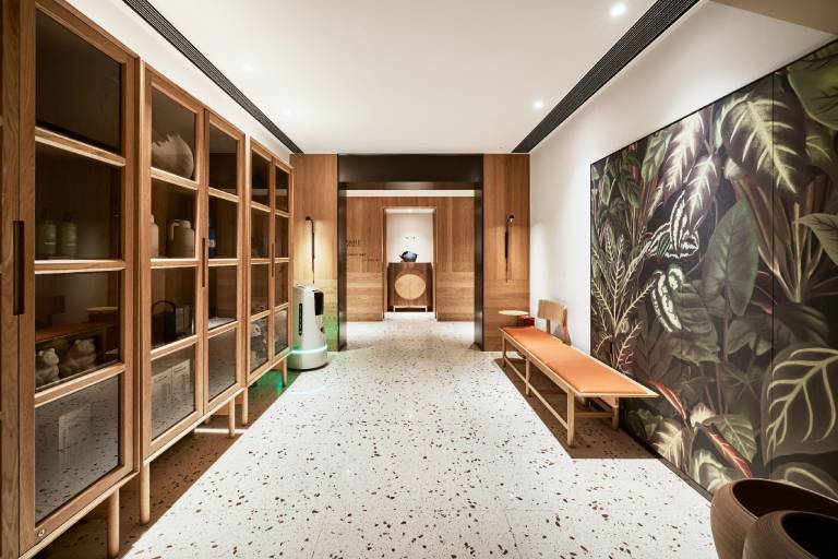 Panda Hotel — photo 2