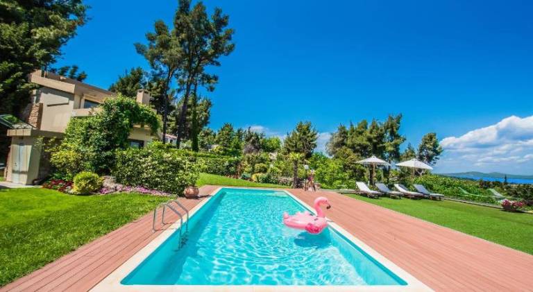 Fully equipped nice villa with grill, garden & heated pool | Perfect for remote work | Pet-friendly in Kas