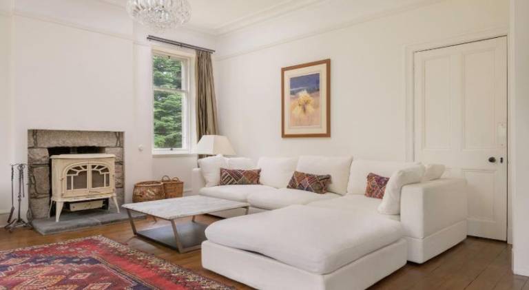 House with yard | Pet-friendly — photo 2