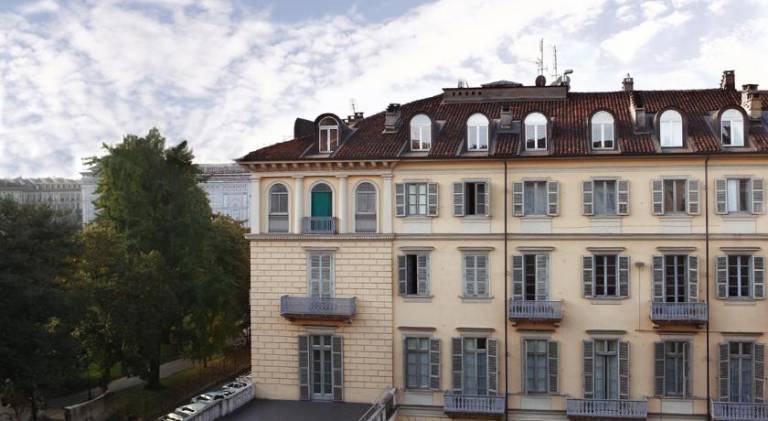 Lovely apartment | Next to Piazza Castello | Pets allowed — photo 4