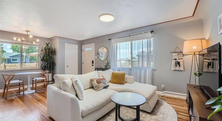 Vacation home with patio | Good for workation in Denver, CO