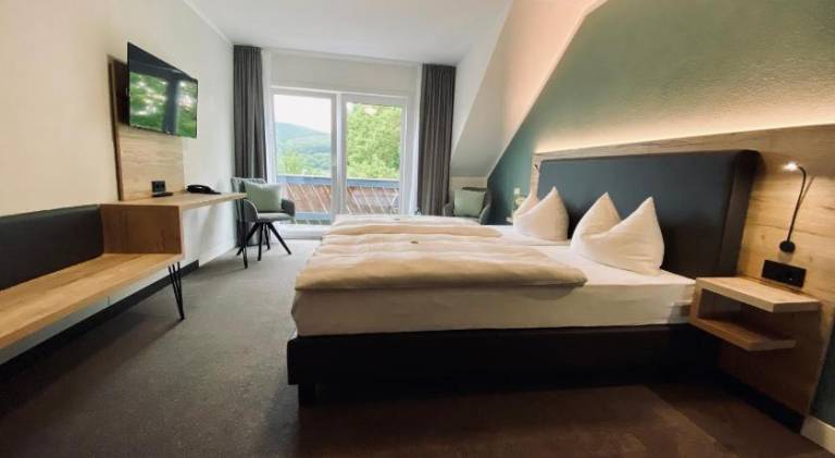 Hotel & Restaurant Kronenhof am Weser Radweg