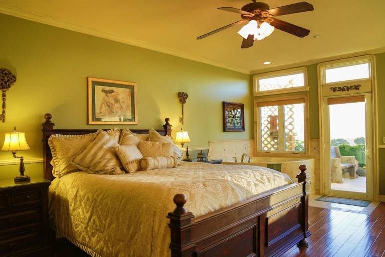 High Ridge Manor — photo 5