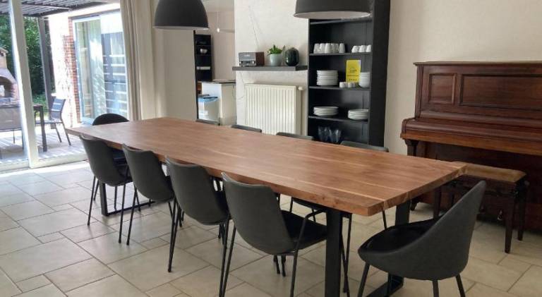 Villa with 5 rooms for 12 persons — photo 4