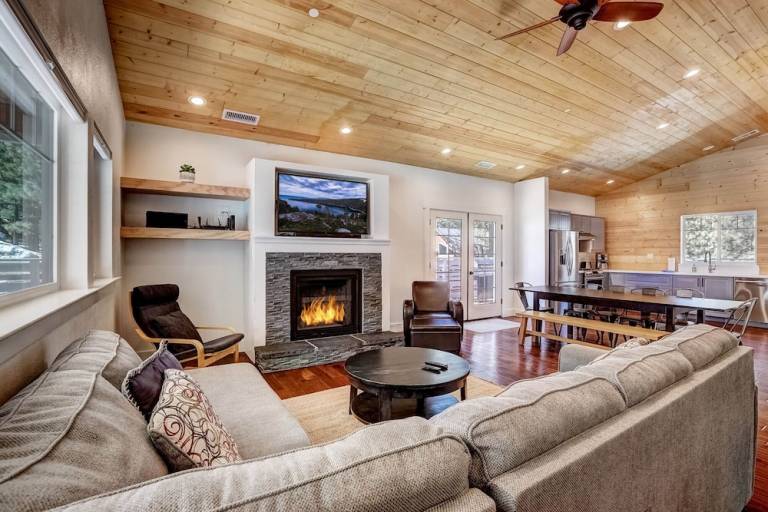 Cabin Stateline