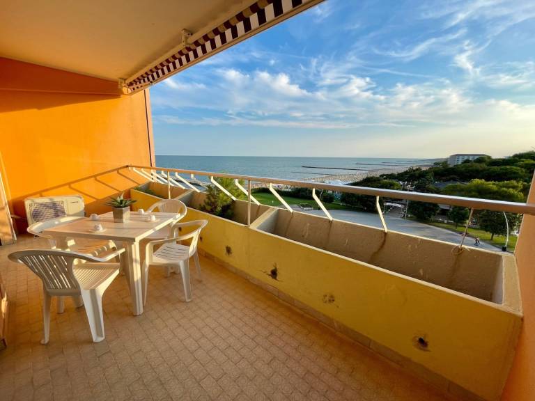 Rental apartment | Water view in Caorle