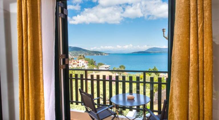 Villa with pool | Pets are welcome in Lefkada
