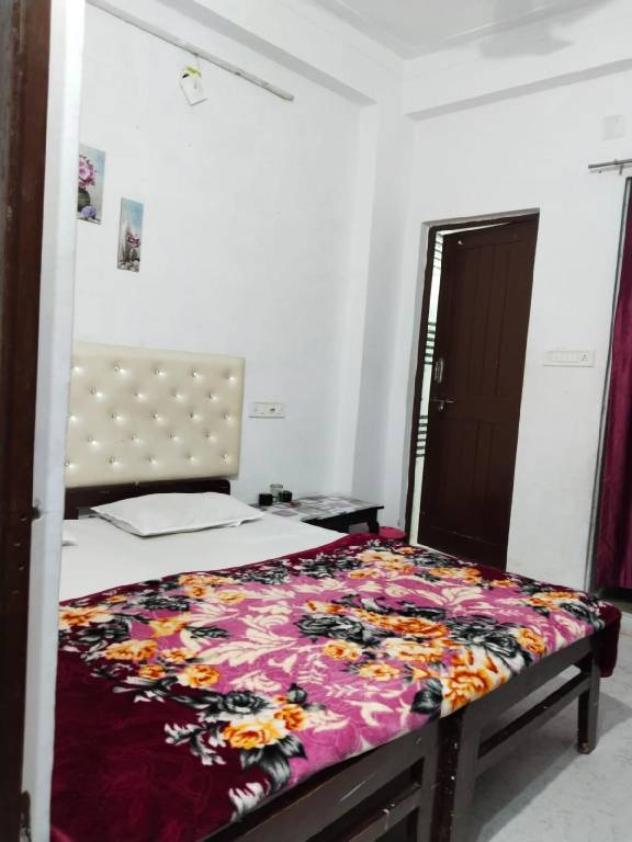 Shree Krishna Hotel in Udaipur