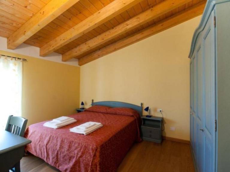 Children-friendly pleasant apartment with hot tub, grill & terrace | Pet-friendly — photo 5