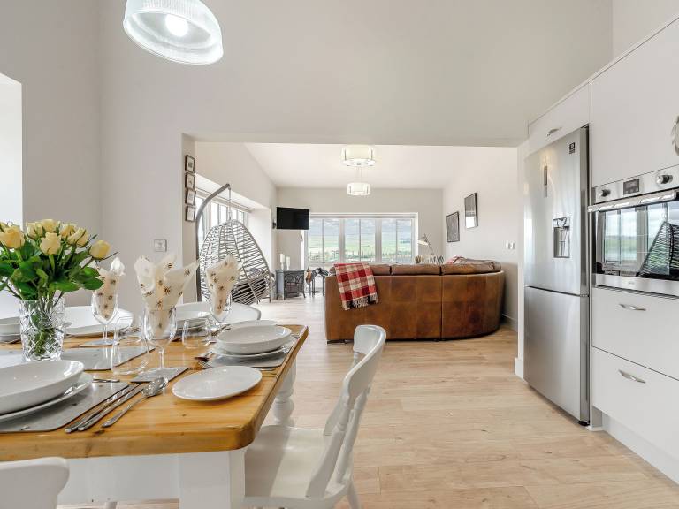 Cabin Eastgate