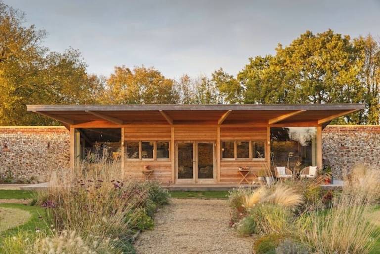 Cabin Great Snoring