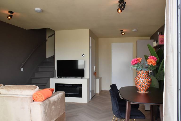 Vacation home with yard & patio — photo 2