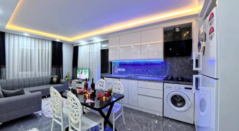Apartment with terrace, grill & garden in Denizli