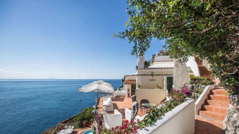 Villa Oriana Private Pool Villa, 35 Meters From the beach, stunning views, garage, garden — photo 2