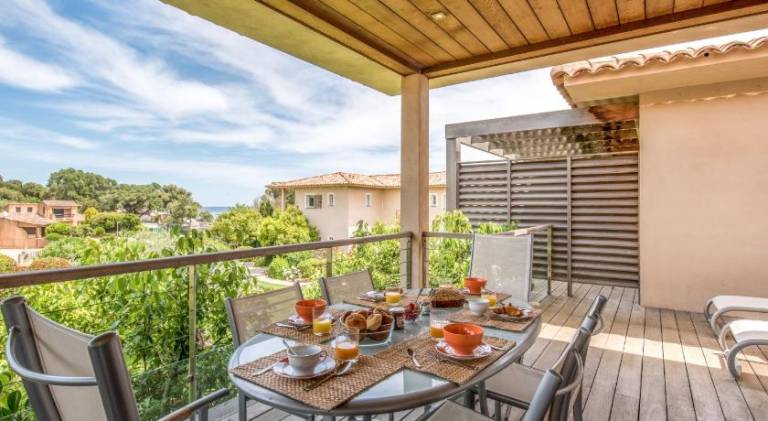 Holiday apartment with 2 rooms for 6 persons in Zonza