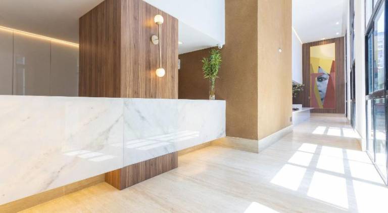 Apartment with patio, pool & hot tub — photo 4