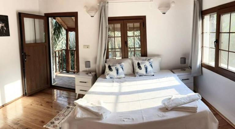 Fully equipped villa with barbecue, private pool & terrace | Good for workation | Dogs allowed — photo 2