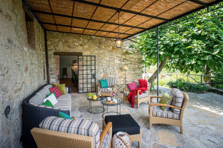 Family-friendly beautiful villa with pool, barbeque & jacuzzi | Good for workation | Pet-friendly — photo 5