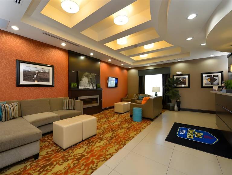 Best Western Plus Longhorn Inn & Suites — photo 4