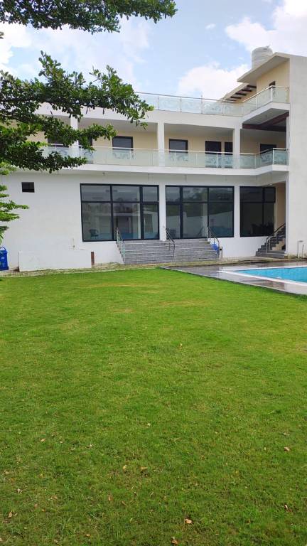 The Aamantran Greens — photo 4